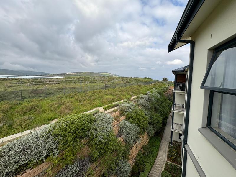 To Let 1 Bedroom Property for Rent in Richwood Western Cape